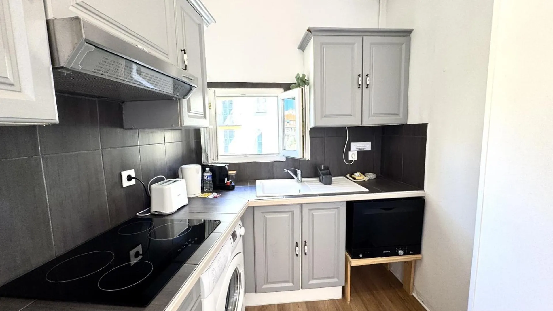Appartement Aparthotel Riviera - Les Toits D Augustin - Bright Studio With A C - Old Town Nice